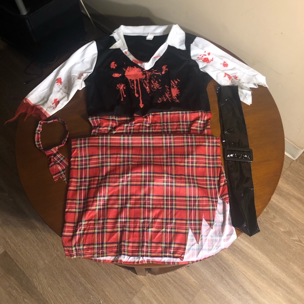 Curves Zombie Schoolgirl Costume Red/Combo Size 2X - Picture 2 of 8
